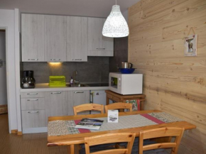 Studio cosy pour 4 pers avec balcon, parking et animaux acceptés à Montgenèvre - FR-1-266-72